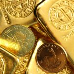 Gold Surges Past $4,600 as Safe Haven Demand Intensifies