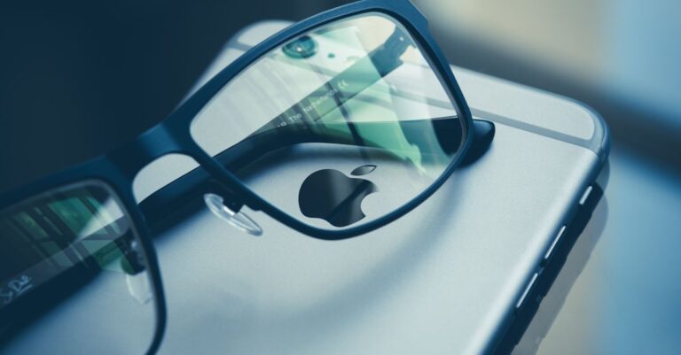 Apple Cuts 200+ Jobs Across Vision Pro and Siri Teams