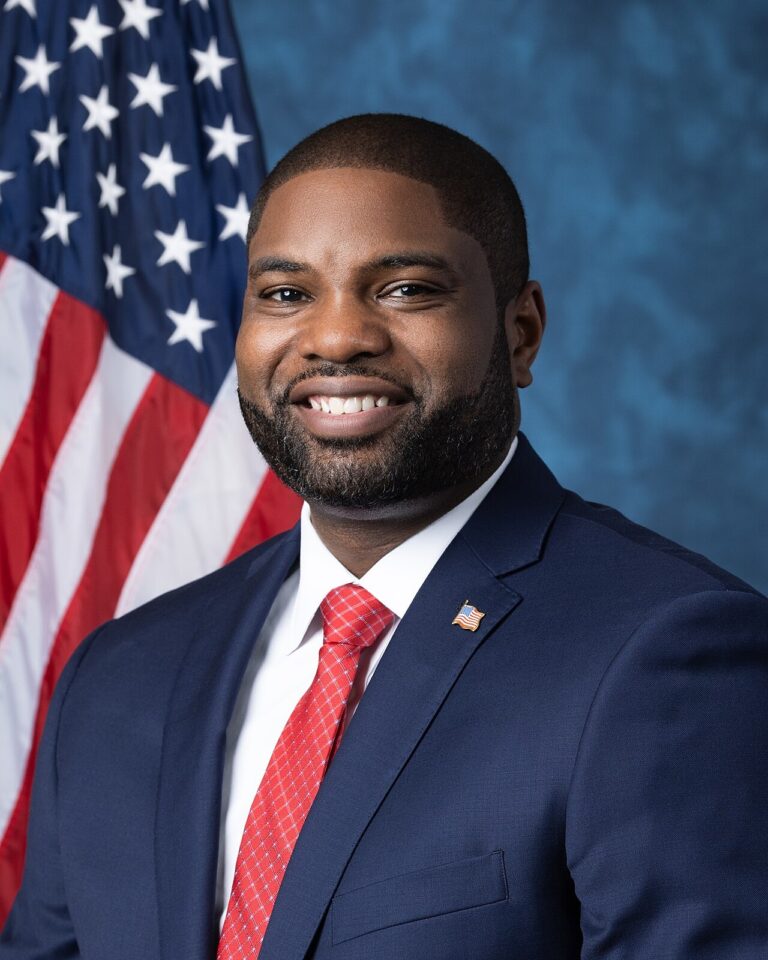 Florida Sets Governor Race: Donalds, Jolly Win Primaries