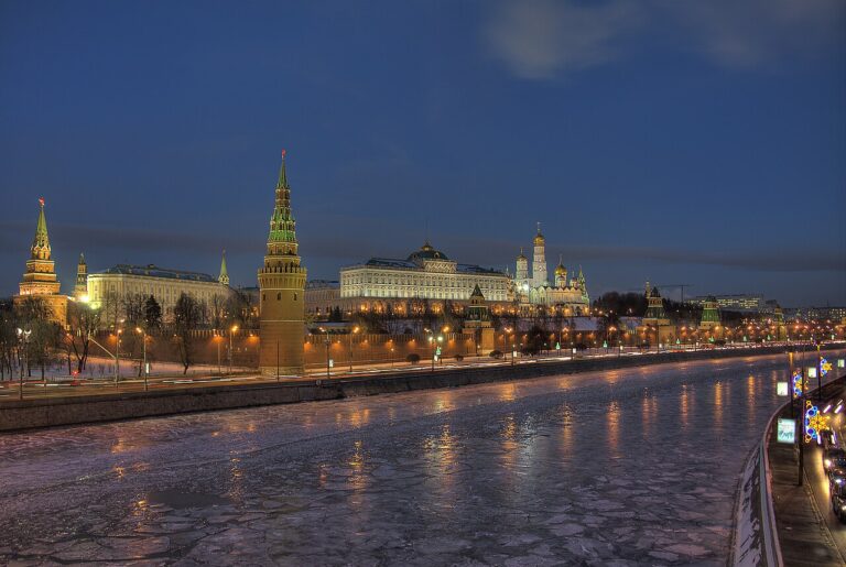 Putin to Receive Seven-Point Reform Plan as Russia’s Economic Model Stalls