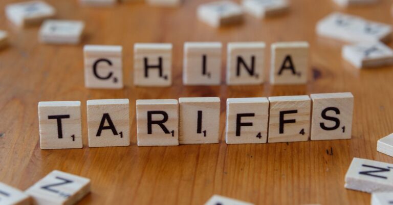 US Plans 7.5% China Tariff Ahead of Xi-Trump Summit