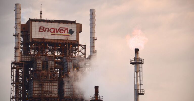 Trump Declares ‘Biggest Oil Deal in History’ With Venezuela