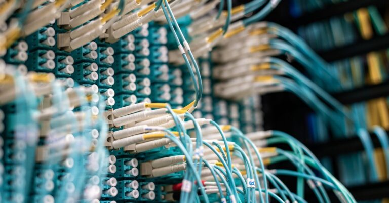 Oracle Issues 943 Patches in Largest Monthly Update