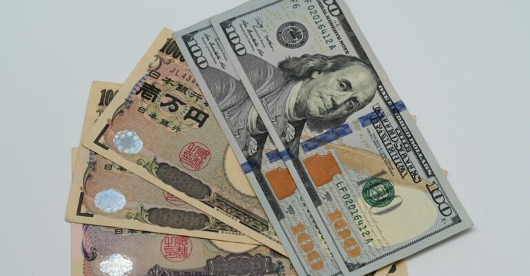 Yen Jumps 5 Yen in Two Days as BOJ Hike Bets Surge