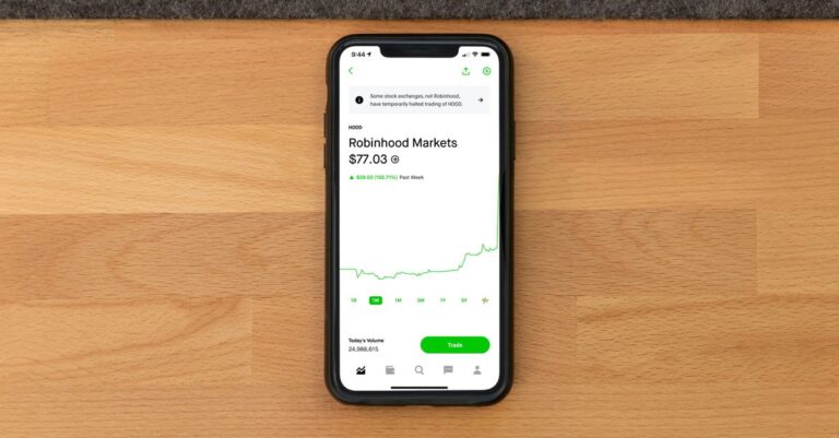 Robinhood Chain Fee Split Pits Arbitrum Against Solana