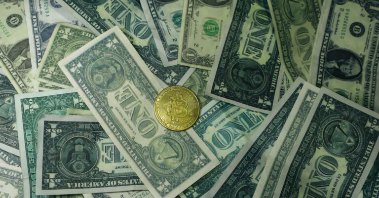 China’s Central Bank Buys Most Gold Since 2023 in August